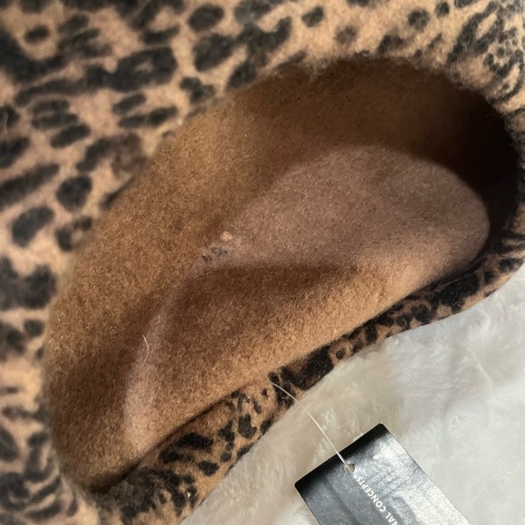 International concept, wool blend,French beret, hat, animal, print, Blk/Brn NWT - Picture 3 of 6